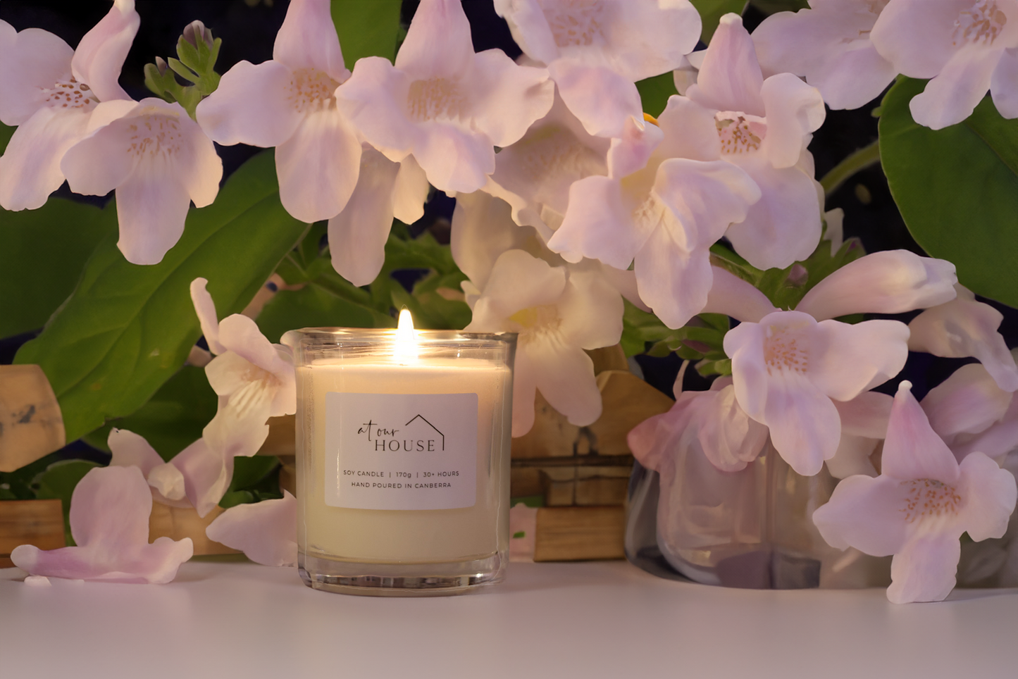 Japanese Honeysuckle image 0